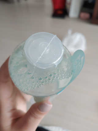 (주)에네스티 그린 티트리 딥 클렌징 워터 300ml — 4.5점을 준 리뷰어가 2020년 2월 올린 사용 사진