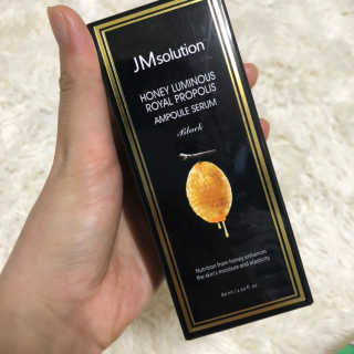 JM솔루션 꿀광 로얄 프로폴리스 앰플 세럼 블랙 — 3.5점을 준 리뷰어가 2018년 12월 올린 사용 사진