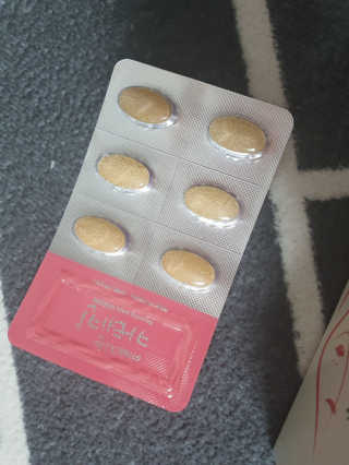 예뻐지는카테킨 예뻐지는 카테킨 1박스 1개월분 — 5점을 준 리뷰어가 2020년 2월 올린 사용 사진
