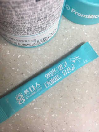 홍쓰다스 다이어트유산균, 체지방감소와 장건강개선 — 4.5점을 준 리뷰어가 2019년 8월 올린 사용 사진