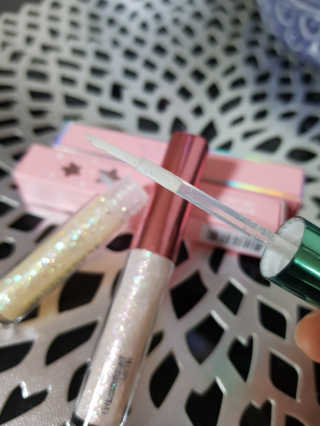 [블랙루즈] 펄블리 아이 글리터 2종 — 4점을 준 리뷰어가 2019년 1월 올린 사용 사진