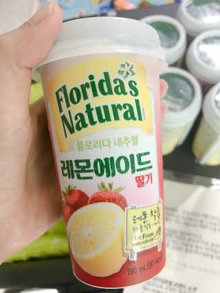 플로리다 내추럴 플로리다내추럴 레몬에이드  2종 — 4점을 준 리뷰어가 2018년 7월 올린 사용 사진