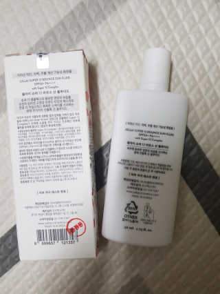쥴라이Jullai 슈퍼 12 바운스 선 플루이드 SPF50+ PA++++ — 5점을 준 리뷰어가 2019년 7월 올린 사용 사진