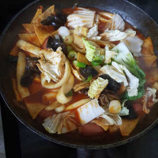 땡땡쿡 쓰촨 마라 떡볶이 2인분 595g — 5점을 준 리뷰어가 2019년 10월 올린 사용 사진