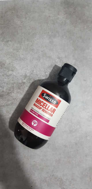 SWISSE 스위스 미셀라 메이크업 리무버 — 4.5점을 준 리뷰어가 2019년 11월 올린 사용 사진