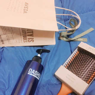 다슈코리아 다슈 데일리 한방 두피 골드 샴푸 500ml — 5점을 준 리뷰어가 2017년 12월 올린 사용 사진