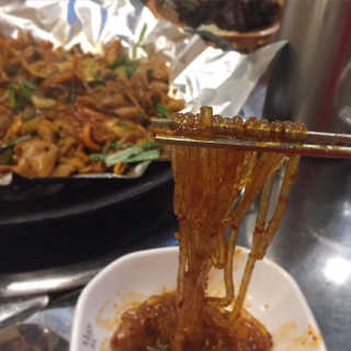 곱창을 요리하는 남자 [곱창을요리하는남자 상수] 곱창or막창 2인분+음료1병 — 4.17점을 준 리뷰어가 2018년 11월 올린 사용 사진