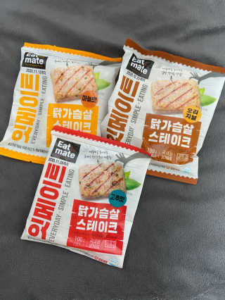 랭킹닭컴 잇메이트 닭가슴살 스테이크 혼합 1kg — 5점을 준 리뷰어가 2019년 12월 올린 사용 사진