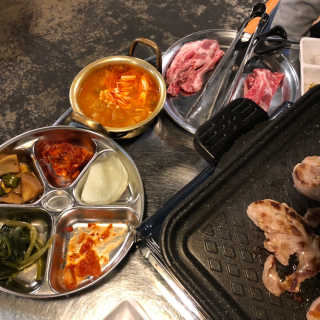 [돼지삼촌]특수부위 한판or이베리코 커플세트 중 택 1 — 4점을 준 리뷰어가 2019년 2월 올린 사용 사진