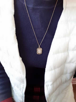 쥬얼카운티 92.5 Silver Byzantine Coin Pendant Necklace — 4점을 준 리뷰어가 2018년 11월 올린 사용 사진