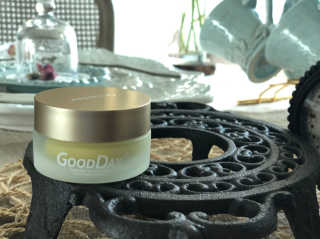 GoodDay Skincare GoodDay 강황 크림 — 5점을 준 리뷰어가 2019년 5월 올린 사용 사진