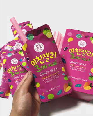 웰파인 [미친라인] 3.Kcal대 최저칼로리 미친젤리 — 5점을 준 리뷰어가 2018년 5월 올린 사용 사진