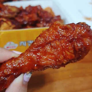 [치킨마루]-  빠사칸레드 + 콜라 500ml — 4점을 준 리뷰어가 2019년 5월 올린 사용 사진
