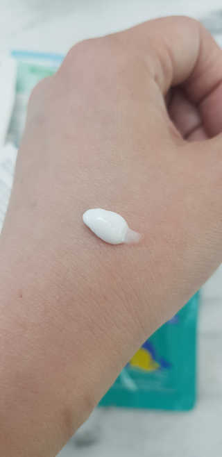 수밤키즈보습크림 45ml 1개 + 헤드투토바디워시 샘플 — 3.5점을 준 리뷰어가 2019년 11월 올린 사용 사진
