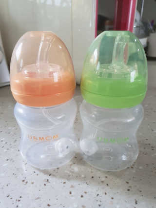 유비맘 신생아젖병 120ml 트리플팩_ 젖꼭지 포함 — 5점을 준 리뷰어가 2020년 1월 올린 사용 사진