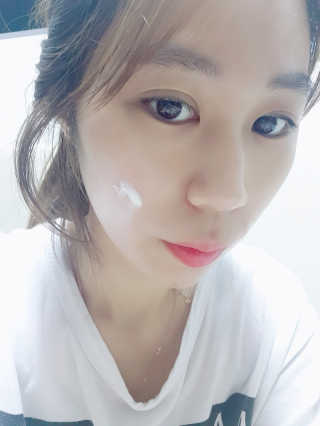 아크웰 아쿠아 클리니티 수분크림 — 5점을 준 리뷰어가 2018년 11월 올린 사용 사진