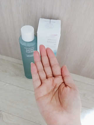뷰디아니 지친 내 피부를 위한 첫 수분 모이스트 01 토너 — 4.5점을 준 리뷰어가 2018년 5월 올린 사용 사진