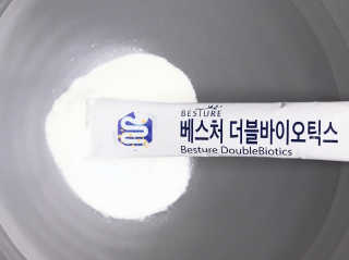 베스처 더블바이오틱스 100포 x 1박스 — 5점을 준 리뷰어가 2019년 8월 올린 사용 사진