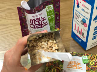 아우노그라노 오리지날, 진짜 베리, 진짜 카카오 — 5점을 준 리뷰어가 2018년 6월 올린 사용 사진