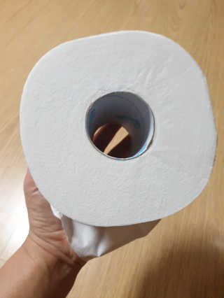 잘풀리는집 부드러운 모이스처 3겹 화장지 30롤 — 5점을 준 리뷰어가 2019년 9월 올린 사용 사진