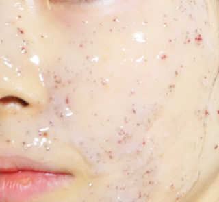 23years old 아쿠아밥 모델링 마스크 — 4점을 준 리뷰어가 2018년 4월 올린 사용 사진