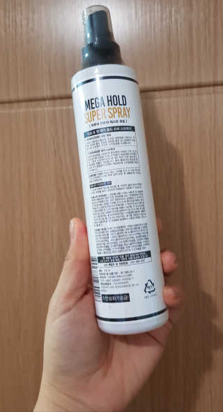 다슈코리아 다슈 포 맨 프리미엄 메가 홀드 슈퍼 스프레이 250ml — 5점을 준 리뷰어가 2019년 2월 올린 사용 사진
