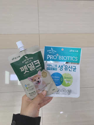 [빙그레] 에버그로 생유산균 1봉（10포입）+펫밀크2팩 — 5점을 준 리뷰어가 2019년 5월 올린 사용 사진