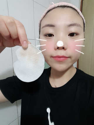 미플레이 진짜 클렌징 워터 패드 — 4.67점을 준 리뷰어가 2018년 11월 올린 사용 사진