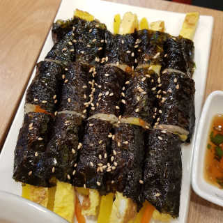 [아제꼬마김밥_은행동] 메뉴 내 20000원 상당 이용권 — 4.5점을 준 리뷰어가 2019년 2월 올린 사용 사진