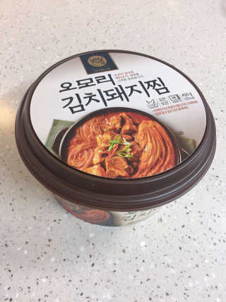 GS25 YOU US  오모리김치돼지찜 — 1.33점을 준 리뷰어가 2018년 3월 올린 사용 사진