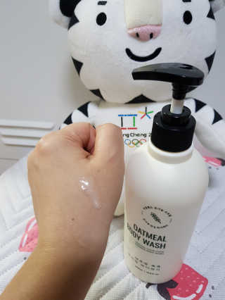(주)에네스티 내추럴 촉촉  오트밀 바디워시 500ml — 5점을 준 리뷰어가 2019년 12월 올린 사용 사진