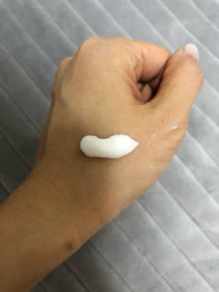 (주)에네스티 에네스티 수안수 실크스킨 풋크림 1+1 — 4점을 준 리뷰어가 2019년 11월 올린 사용 사진