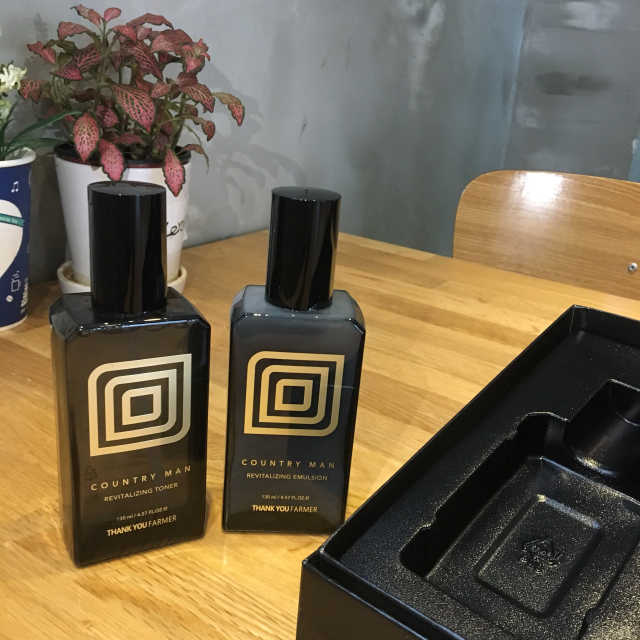 땡큐파머 컨트리 맨 리바이탈라이징 토너, 에멀전 리뷰 사진