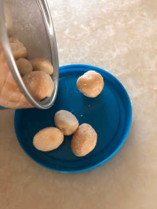 마우나로아 드라이 씨솔트 마카다미아 캔 127G — 5점을 준 리뷰어가 2019년 9월 올린 사용 사진