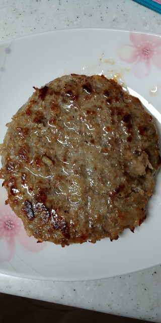 비욘드팜 농부의딸 국내산 수제떡갈비 120g x 3 개 — 5점을 준 리뷰어가 2020년 1월 올린 사용 사진