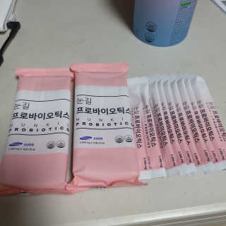 눈길 프로바이오틱스 눈길 콜라겐 프로바이오틱스 — 5점을 준 리뷰어가 2019년 11월 올린 사용 사진