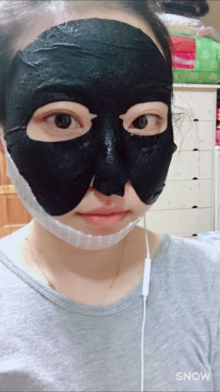 23years old 아큐페어 쁘띠 마스크 (5장) — 4.83점을 준 리뷰어가 2017년 5월 올린 사용 사진