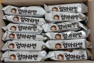 라면 그대로가 제일 맛있는 더엄마라면 — 5점을 준 리뷰어가 2019년 9월 올린 사용 사진