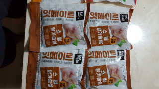 개근질마트 잇메이트 스팀 닭가슴살 혼합 1kg — 5점을 준 리뷰어가 2019년 11월 올린 사용 사진
