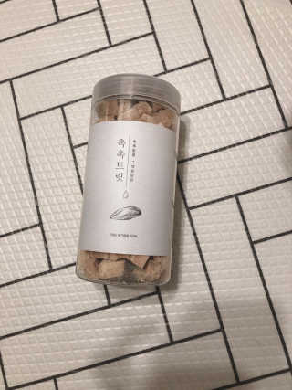 펫프렌즈 [단백질풍부] 無첨가 닭가슴살 100퍼센트 촉촉트릿 치킨 — 5점을 준 리뷰어가 2020년 1월 올린 사용 사진