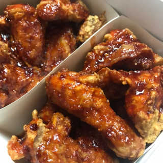 [치킨마루]-  빠사칸레드 + 콜라 500ml — 5점을 준 리뷰어가 2019년 5월 올린 사용 사진