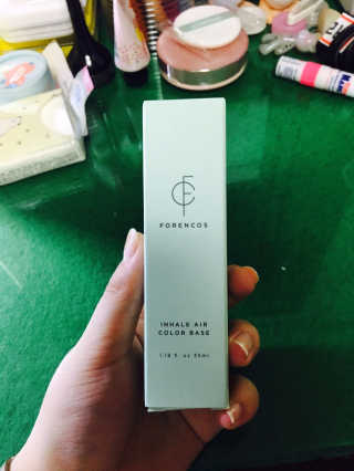 포렌코즈 인헤일 에어 컬러 베이스 — 4점을 준 리뷰어가 2017년 9월 올린 사용 사진