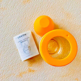 유비맘 PPSU 젖병 노꼭지_260ml_컬러 랜덤 발송 — 5점을 준 리뷰어가 2020년 3월 올린 사용 사진