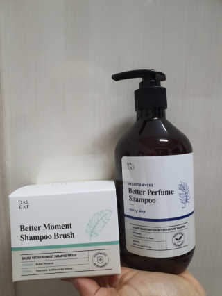 달리프 베러 퍼퓸 샴푸 1000ml 레이니데이 or 일랑로즈 — 4점을 준 리뷰어가 2020년 2월 올린 사용 사진