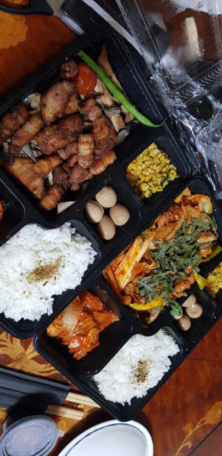 [오스테끼]마약삼겹+김치볶음밥or마약삼겹+제육볶음 — 5점을 준 리뷰어가 2019년 5월 올린 사용 사진