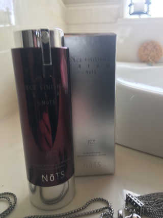 낫츠 NoTS ​​Once Finishing Cream SPF 30 PA ++ — 4.83점을 준 리뷰어가 2018년 4월 올린 사용 사진
