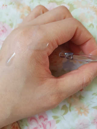 카미안느 AC메디 진정앰플 — 4.33점을 준 리뷰어가 2018년 4월 올린 사용 사진