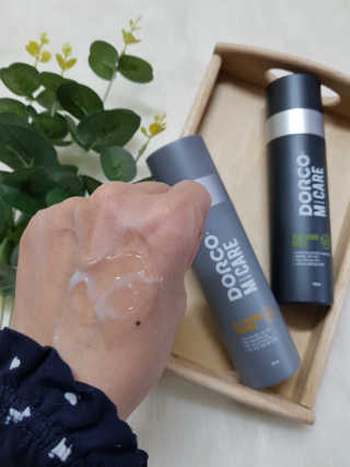 도루코 페이스 MCARE 클렌징폼, 올인원 에센스 — 5점을 준 리뷰어가 2019년 12월 올린 사용 사진