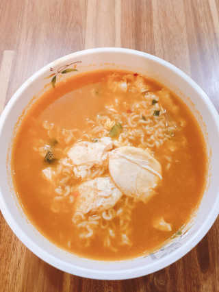 라면 그대로가 제일 맛있는 더엄마라면 — 5점을 준 리뷰어가 2019년 7월 올린 사용 사진