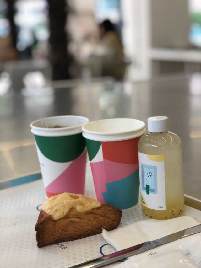 [루프트커피 명동점] 핸드드립커피+음료메뉴+치즈스콘 리뷰 사진